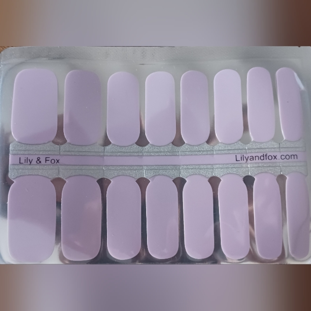 Lily & Fox nail wraps- light purple